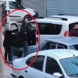 Ankara'da sopalı ve bı&ccedil;aklı magandaların dehşeti kamerada: 2 g&ouml;zaltı