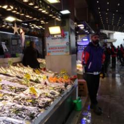 Balık&ccedil;ı tezgahlarında aylar sonra s&uuml;rpriz! Kilosu 150 TL