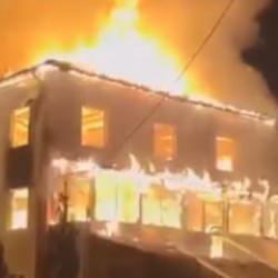 Bolu'da panik anları: Cami alev alev yandı!