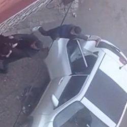 Eski eşini darbeden şahıs, &lsquo;kendimi savunurken parmağım kırıldı&rsquo; diyerek şikayet&ccedil;i oldu