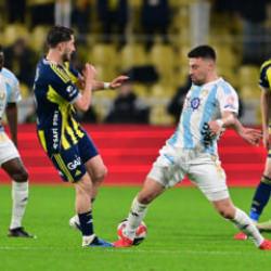 Fenerbah&ccedil;e kabustan yıldızlarıyla uyandı