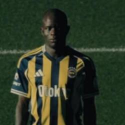 Fenerbah&ccedil;e'den videolu paylaşım: Kante, Kadık&ouml;y &ccedil;imlerinde