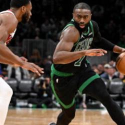 NBA'de muhteşem seri! 2 sayı farkla kazanarak &uuml;st &uuml;ste 5. galibiyetlerini aldılar