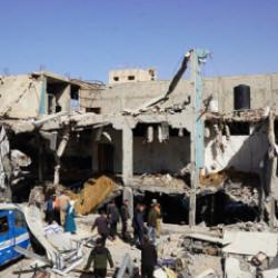 Gazze&rsquo;de kanlı gece! İsrail doktoru evinde, genci kıyıda katletti