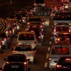 İstanbul'da trafik yoğunluğu y&uuml;zde 90'a ulaştı