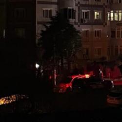 İzmir'de dehşet: İşe gitmek i&ccedil;in evden &ccedil;ıkan gence silahlı saldırı