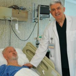 Karın ağrısıyla gitti, az daha patlayacaktı: 12 santimlik tehlike, rekor ameliyat