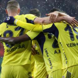 K&ouml;rfez'de Fenerbah&ccedil;e r&uuml;zgarı! Namağlup yola devam