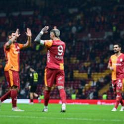 Kupada Aslan şov! Galatasaray fişi ilk yarıda &ccedil;ekti