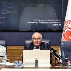 Maarif Vakfı Başkanı &Ouml;zdil'den FET&Ouml; iltisaklı okullar hakkında a&ccedil;ıklama