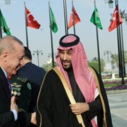 Suudi Arabistan Veliaht Prensi Selman, Cumhurbaşkanı Erdoğan'ı kapıda karşıladı!
