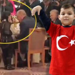 Trabzonlu minik Talha K&uuml;lliye'yi salladı: Protokol&uuml;n g&ouml;zdesi oldu