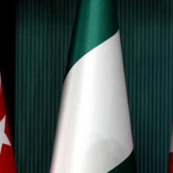 T&uuml;rkiye'den ter&ouml;r saldırısıyla sarsılan &uuml;lkeye taziye! 170 kişi &ouml;ld&uuml;, ordu harekete ge&ccedil;ti