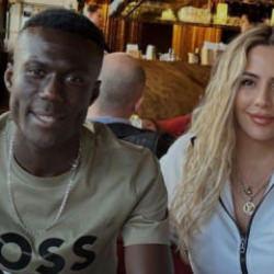 Tutuklanan Ndao i&ccedil;in Senegal'de kampanya başlatıldı: 'Endişeyle izliyorlar'