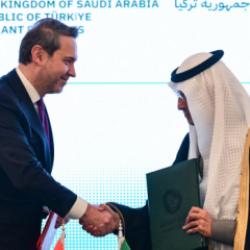 Suudi Arabistan'la tarihi anlaşma! T&uuml;rkiye'de bug&uuml;ne kadar g&ouml;r&uuml;len en d&uuml;ş&uuml;k fiyat