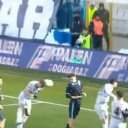 1. Lig ma&ccedil;ında iptal edilen gol spikeri isyan ettirdi!