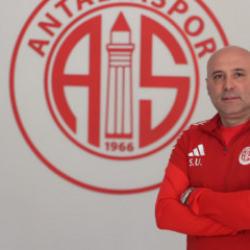 Antalyaspor Teknik Direkt&ouml;r&uuml; Uğurlu: 'Burada galip gelmemiz lazım'