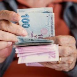 AYM 20 bin liralık en d&uuml;ş&uuml;k emekli aylığının iptal istemini esastan g&ouml;r&uuml;şecek