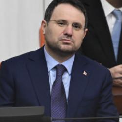 Bakan G&uuml;rlek, eski TBMM Başkanı Kahraman ile g&ouml;r&uuml;şt&uuml;