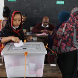 Bangladeş'te tarihi g&uuml;n: Halk yeni d&ouml;nem ve reformlar i&ccedil;in sandık başında