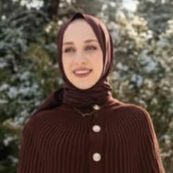 İstanbul'da feci &ouml;l&uuml;m! Gen&ccedil; kız 5'inci kattan d&uuml;şt&uuml;