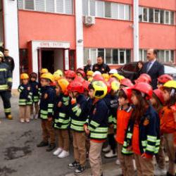 Konya'da 1'inci sınıfa giden 45 bin &ccedil;ocuğa itfaiye eğitimi veriliyor