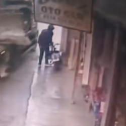 Manisa&rsquo;da korku dolu anlar kamerada: Lise &ouml;ğrencisi &ouml;l&uuml;mden d&ouml;nd&uuml;