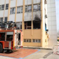 Okulda yangın &ccedil;ıktı! &Ouml;ğrenciler tahliye edildi