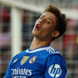 Real Madrid efsanesinden sert eleştiri! Arda G&uuml;ler'i adeta topa tuttu