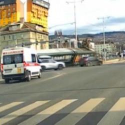 Saraybosna&rsquo;da tramvay raydan &ccedil;ıktı: 1 &ouml;l&uuml;, 4 yaralı