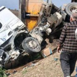 Son Dakika.... Manisa'da zincirleme trafik kazası: 1'i &ccedil;ocuk 5 kişi yaralandı