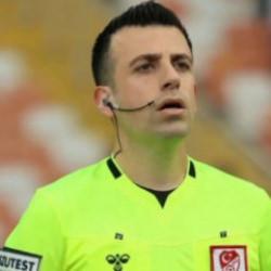 Trabzonspor-Fenerbah&ccedil;e ma&ccedil;ının VAR hakemi a&ccedil;ıklandı