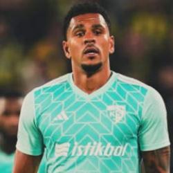 S&uuml;per Lig'de takımını takipten &ccedil;ıkan forvet kadro dışı bırakıldı