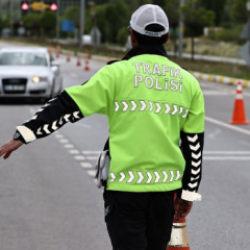 Trafikte yeni d&ouml;nem: 180 bin lira ceza, 3 yıl hapis geliyor