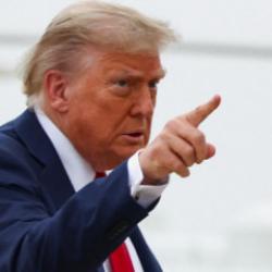 Trump'tan Super Bowl'un devre arası şovuna sert tepki