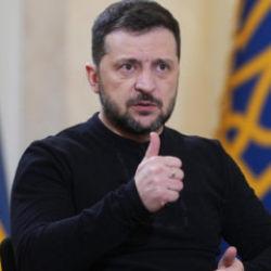 Zelenskiy'den Avrupa'ya &ccedil;ağrı: Şansımız daha y&uuml;ksek olur