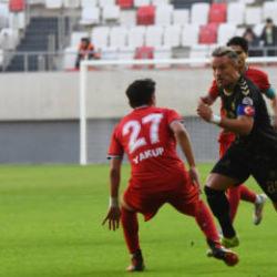 3. Lig ekibinde taşlar yerinden oynuyor! Eksikler nedeniyle 39'luk isme g&ouml;rev!