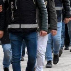 Balıkesir'de uyuşturucu operasyonunda yakalanan 52 zanlıdan 17'si tutuklandı