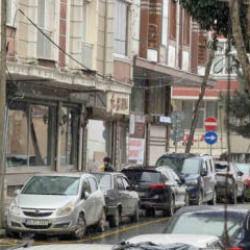 Beklenen kar başladı! Sıcaklık hızla d&uuml;şecek, Meteoroloji'den 19 il i&ccedil;in sarı kodlu uyarı