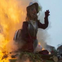 Cadılık iddiası: Anne ve bebeği &ouml;ld&uuml;r&uuml;ld&uuml;