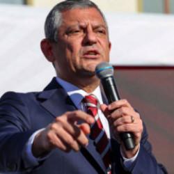 CHP'de toplantı! Ana g&uuml;ndem Akın G&uuml;rlek! Skandal olay i&ccedil;in de ihra&ccedil; kararı