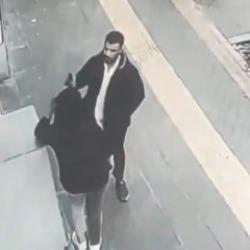 Diyarbakır'da eski eşini &ouml;ld&uuml;rmeye &ccedil;alıştığı sırada tabanca tutukluk yaptı