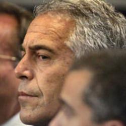 Epstein adadaki her şeyin g&ouml;m&uuml;lmesini emretmiş!