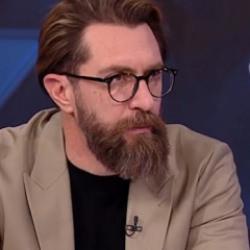 Erman &Ouml;zg&uuml;r'den Okan Buruk'un VAR s&ouml;zlerine tepki: Osimhen'i de s&ouml;ylesin