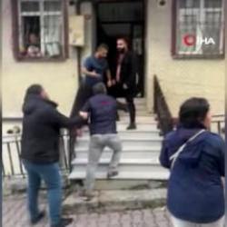 Esenyurt'ta eşi ve ikiz bebeklerinin g&ouml;z&uuml; &ouml;n&uuml;nde darp edildi