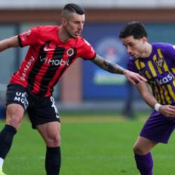 S&uuml;per Lig'de g&uuml;n&uuml;n a&ccedil;ılışında tek gol var: 90+1'de yıkıldılar