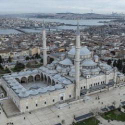 Fatih Sultan Mehmet&rsquo;in emaneti, yaşayan k&uuml;lt&uuml;r mirası: Fatih Camii