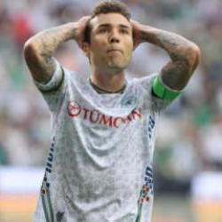 Galatasaray ma&ccedil;ı &ouml;ncesi Konyaspor'da 'kaptanlık' krizi! Kadro dışı bırakıldı