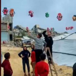 Gazze'de &ccedil;ocuklar ramazan ayına hazırlanıyor