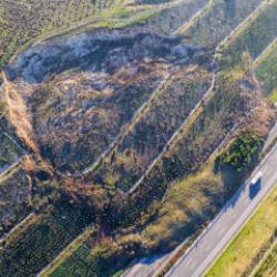 İzmir - İstanbul otoyolunda korkutan heyelan! 